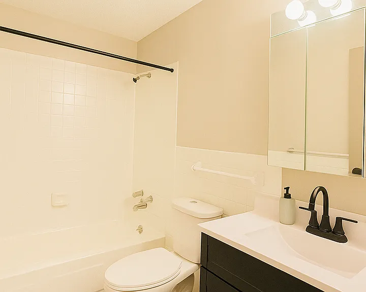 Village Creek Manor (2 of 2) — Photo 7