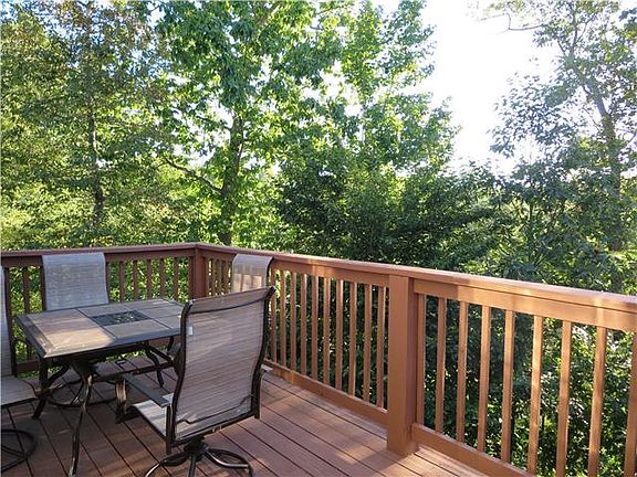 Enjoy Lunch on your Deck.