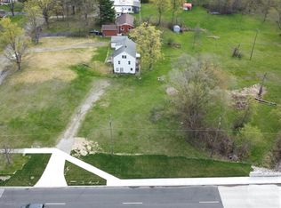 29249 Grove St, Livonia, MI 48154