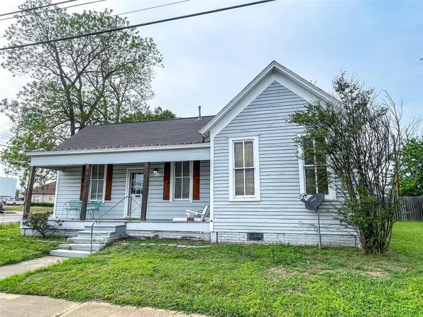 202 E Morgan St, Franklin, TX 77856