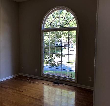 2nd image of 1078 Grand Oaks Gln