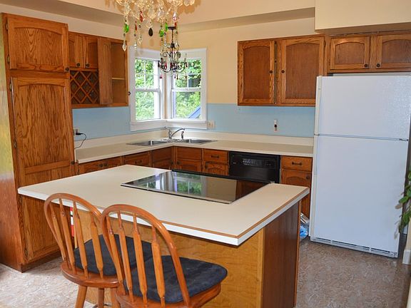Spacious Kitchen