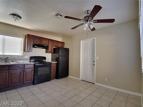 4th image of 5218 Greene Ln APT B
