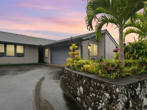 95-735 Maiaku St, Mililani, HI 96789