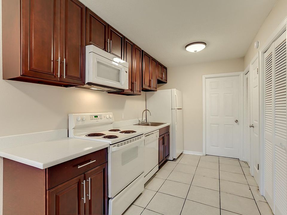 1st image of 4201 Belvedere St APT 104