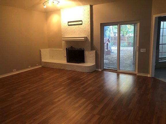 4th image of 840 Woodmoor Dr