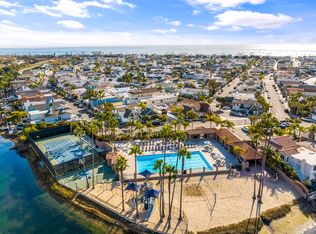 226 Cedar St, Newport Beach, CA 92663