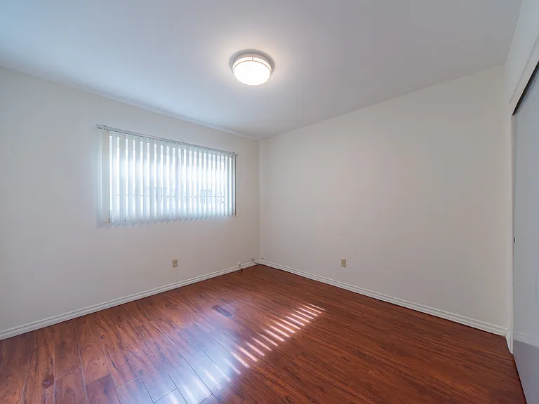1303 Lyndon St — Photo 8