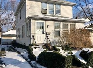 6947 Nansen St, Forest Hills, NY 11375