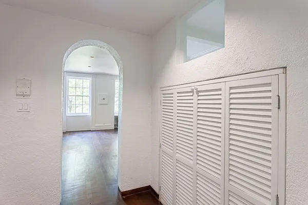 Rented by Compass | media 18