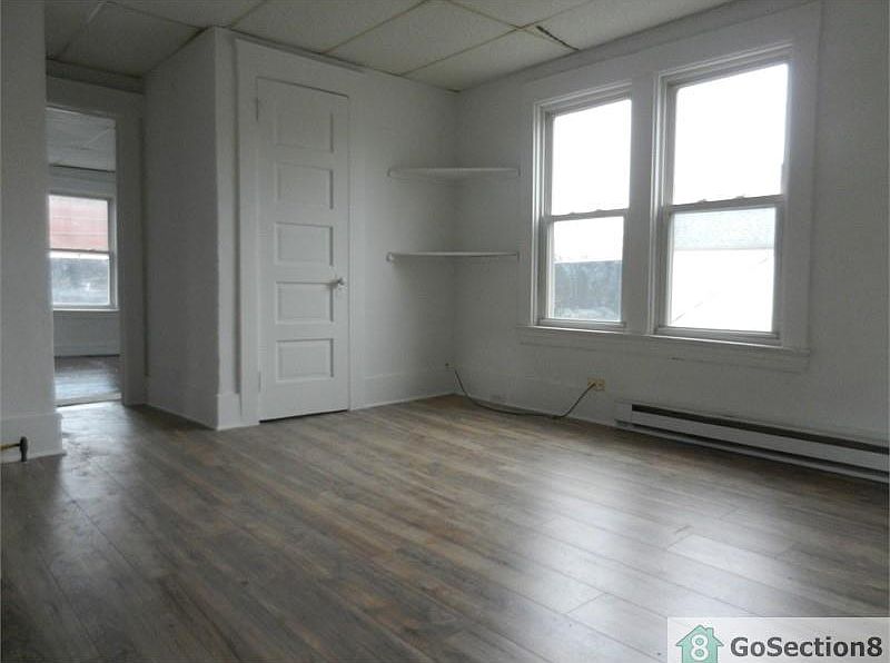 1st image of 7101 Clark Ave