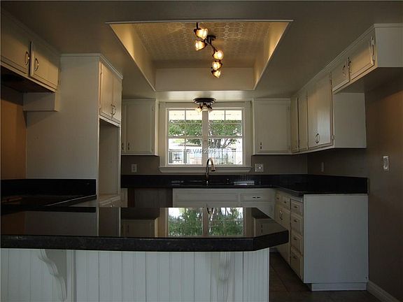 4th image of 1742 Shadow Mountain Pl