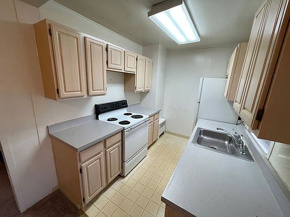 4th image of 108 Northampton Rd APT 8D