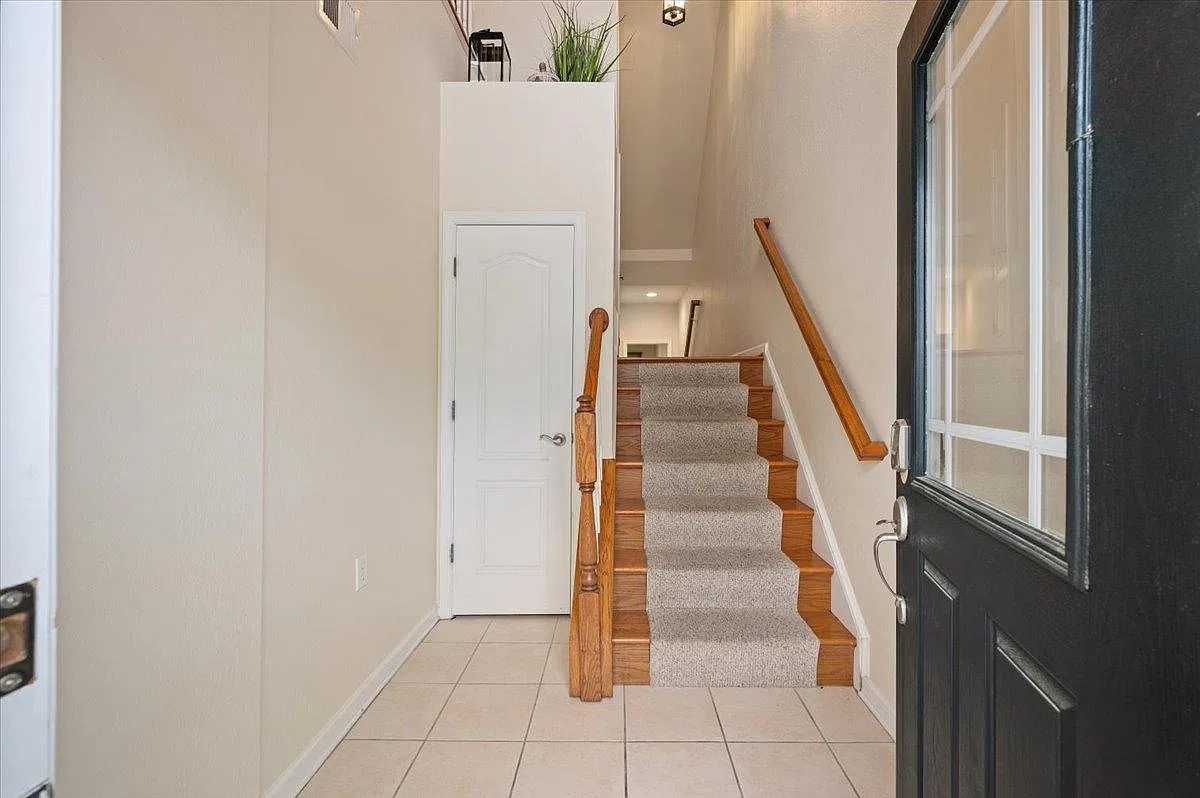11960 W War Dancer Ln — Photo 3