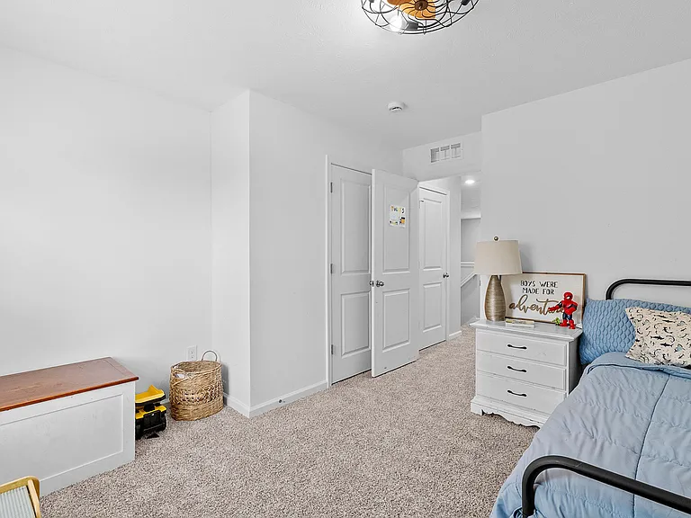5015 Schaefer Ln — Photo 32