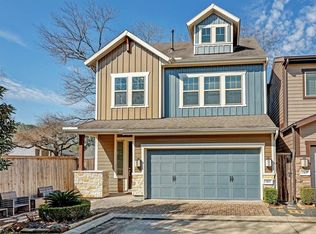 1103 Oakwood Pass Ct, Houston, TX 77043