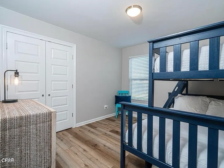 6320 Beach Dr — Photo 18
