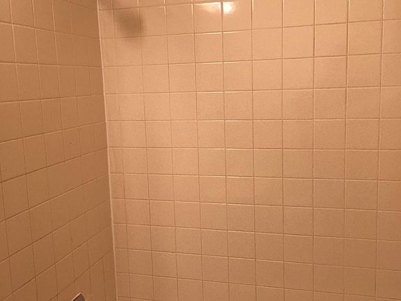 3rd image of 414 N Carter St #3
