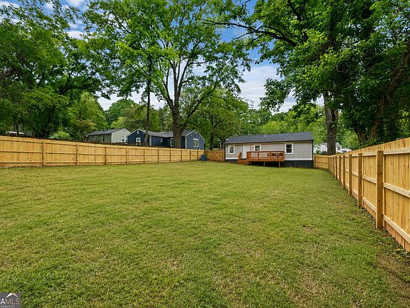 3rd image of 3566 Orchard Cir