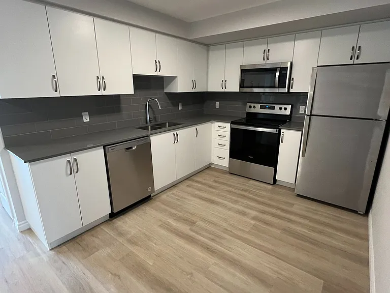 425 Watson Pkwy N #806 — Photo 10