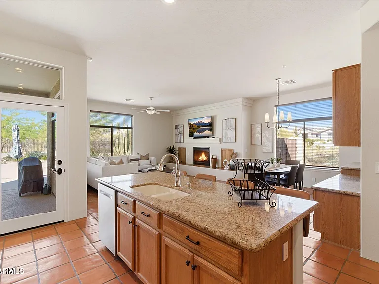 7592 E Monterra Way — Photo 16
