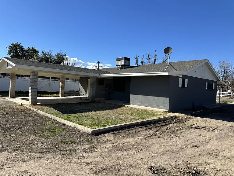 2883 N Bigler Ave — Photo 29