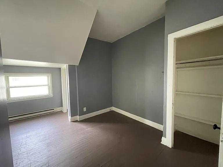 547 Lakeview Ave N #1 — Photo 6