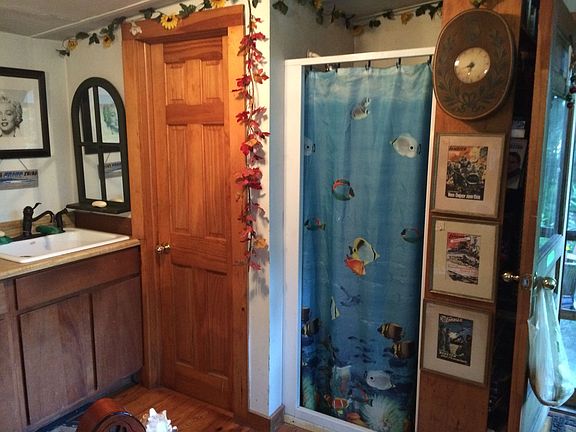 bathroom/shower in main room