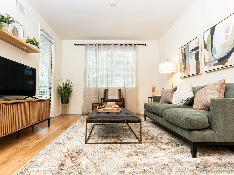 1x1 Living Area