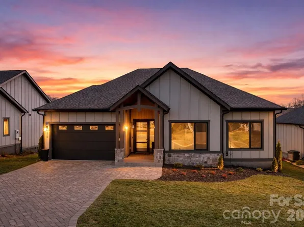 312 Avery Trail Dr, Arden, NC 28704