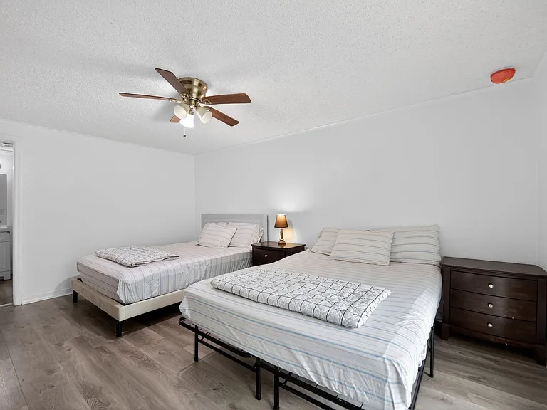 2314 W South St — Photo 13