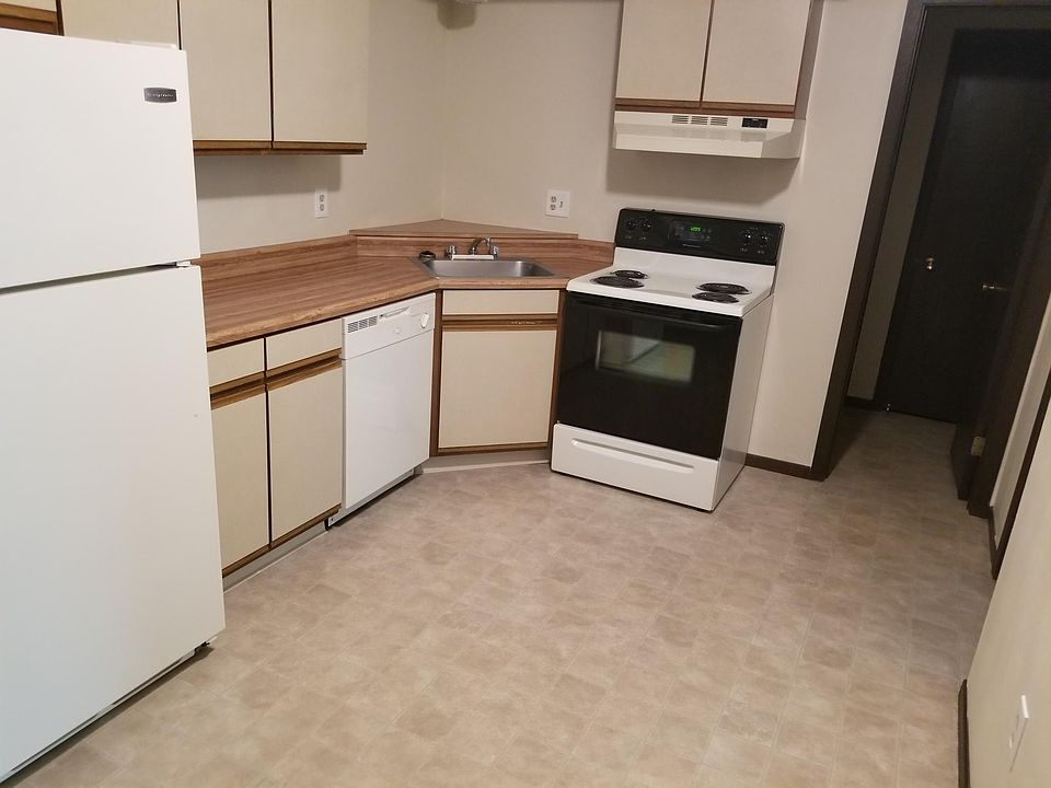 1st image of 1503 Sunrise Lakes Dr APT 8A