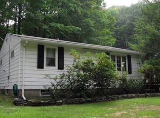 6 Shawangunk Dr, Kerhonkson, NY 12446