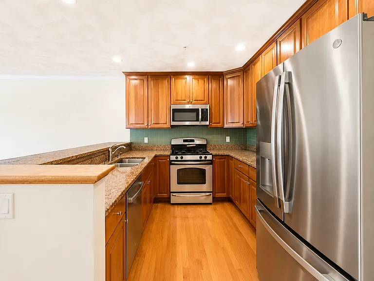 360A Charles St #1 — Photo 6