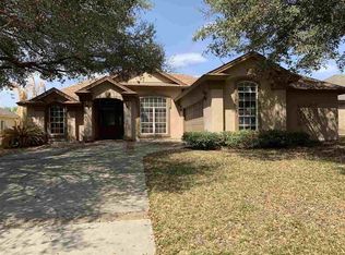 2008 Dona Luz Dr, Laredo, TX 78045