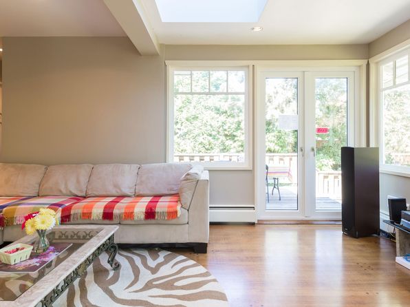 6 bedroom rental in Vancouver — photo 17
