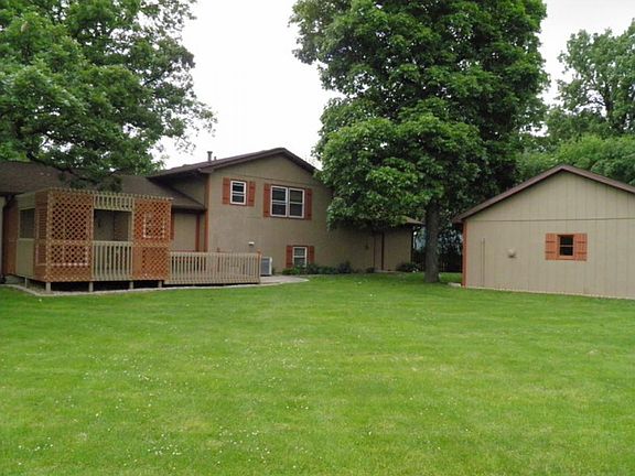 5th image of 3S953 Lakewood Dr