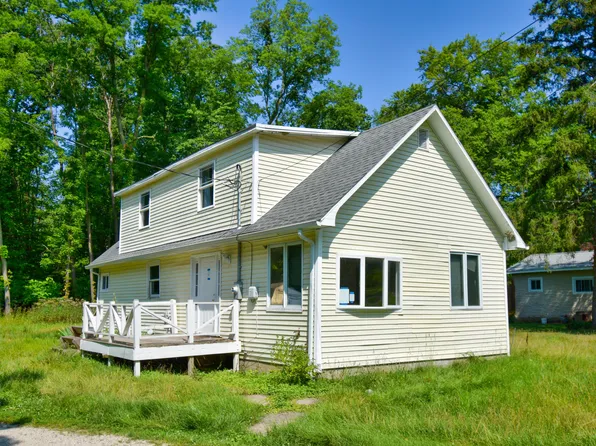 4710 Huntoon Ave, Watervliet, MI 49098