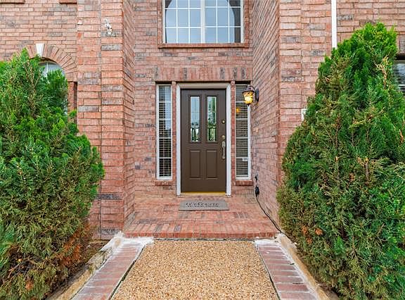 3rd image of 4413 Creekstone Dr