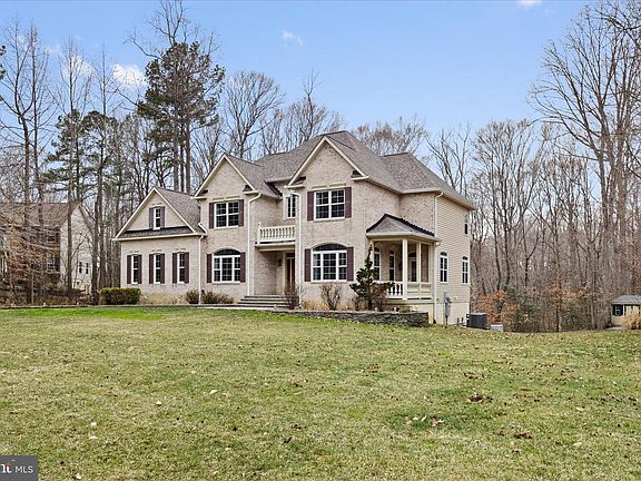 3rd image of 2014 Rosedale Ln