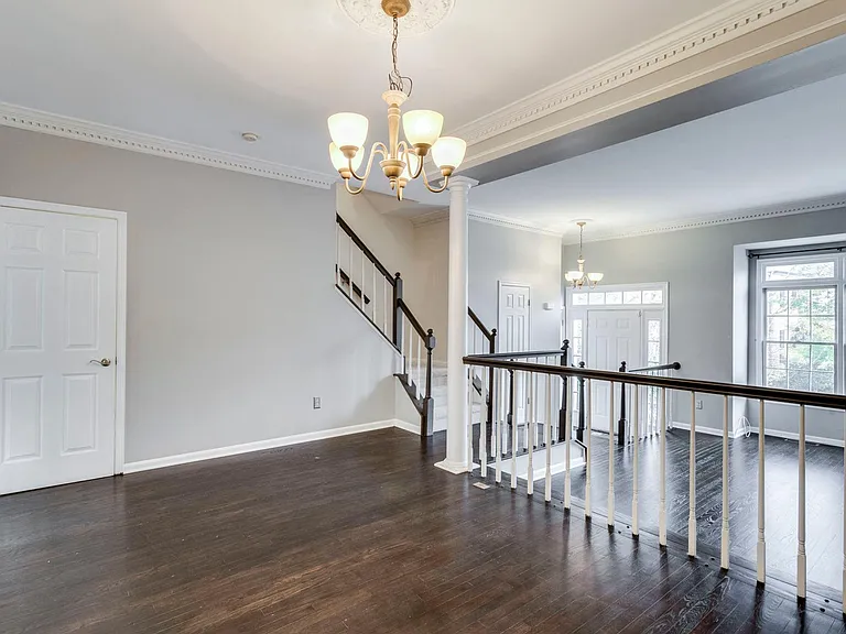 1232 Dartmouth Rd — Photo 7