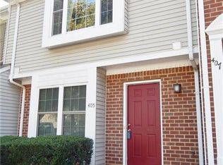 405 Woodview Ln, Hampton, VA 23666