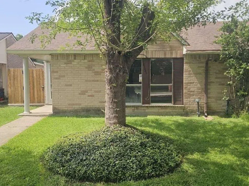 14131 Callahan Dr