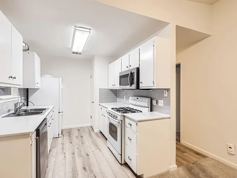 8112 Willet Trl #A — Photo 3
