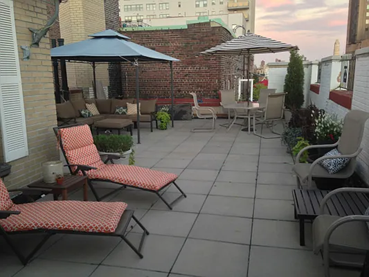 Rented by V W Realty Inc. | media 23