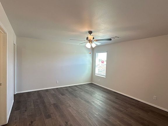 5th image of 1005 W Fargo Rd