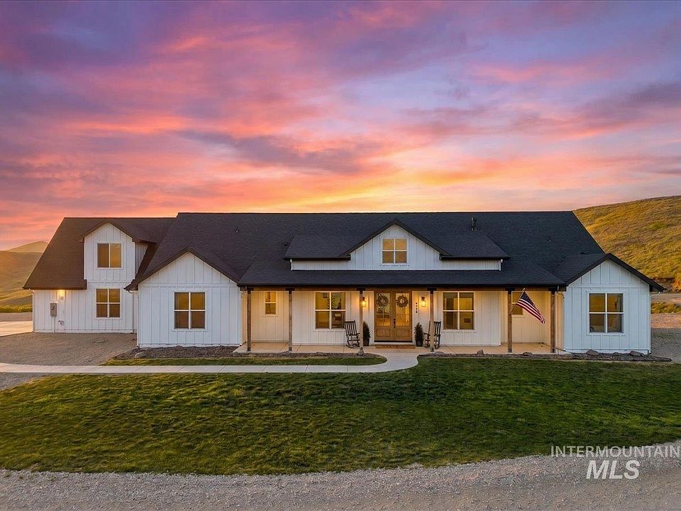 1st image of 5251 Hidden Hollow Ln