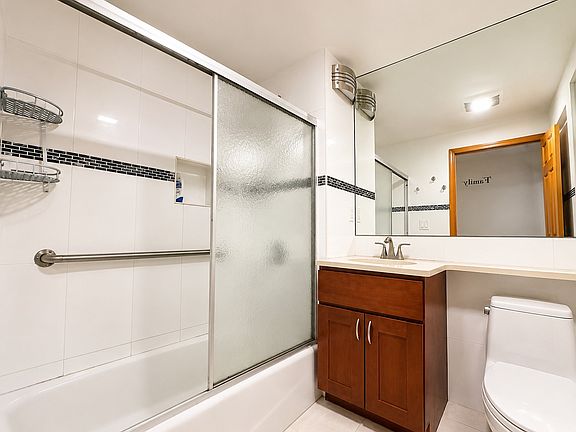 4th image of 65-44 Woodside Ave #1A