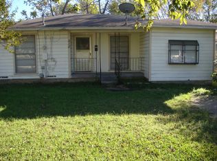 210 Alexander St, Lancaster, TX 75146