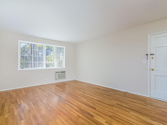 5th image of 1798 Grevelia St #1798